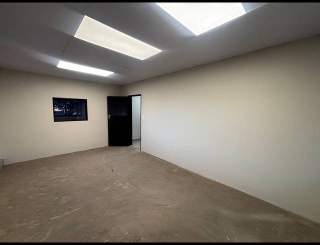 1,972M² WAREHOUSE TO LET IN BEACONVALE
